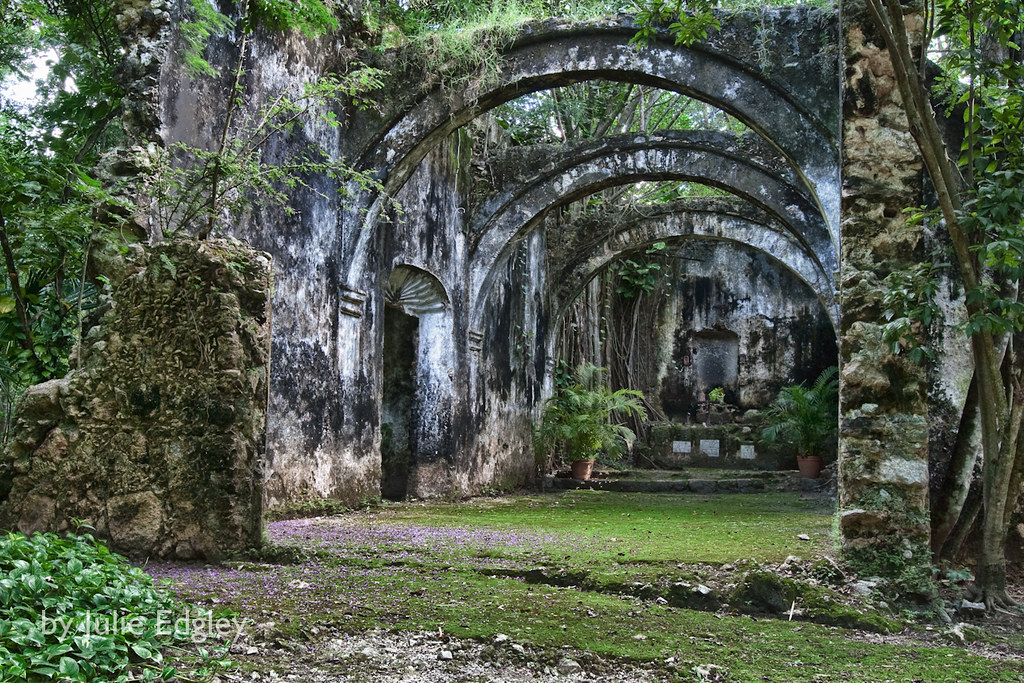 Hacienda Uayamón lujo — siglo XVII restaurada + spa colonial