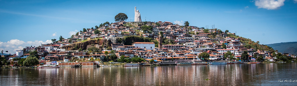 Pátzcuaro, Janitzio y Día de Muertos