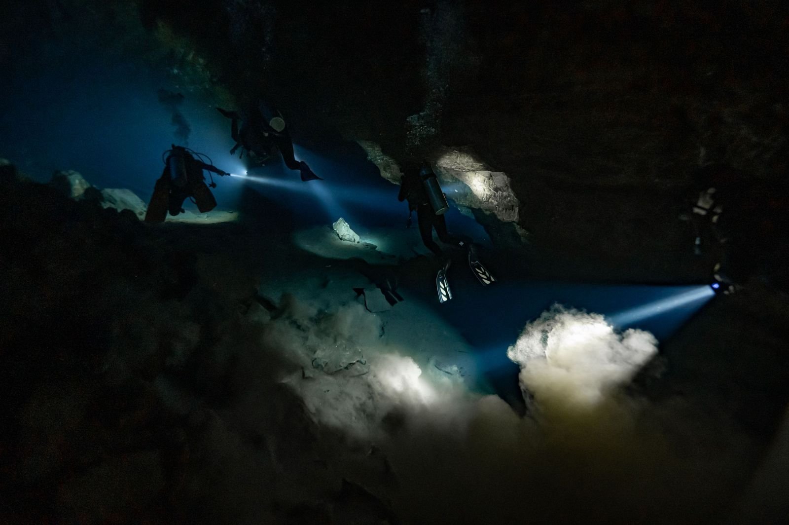 Cenote Santa Bárbara — cenote de hacienda poco visitado