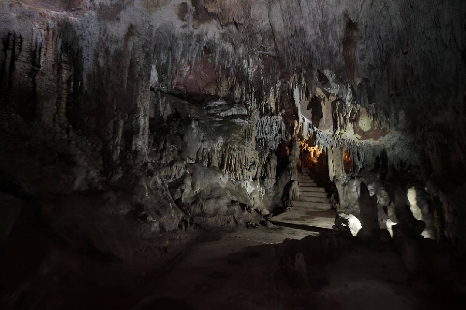 Tour a las grutas de San Gabriel en Colima. Saliendo desde Colima