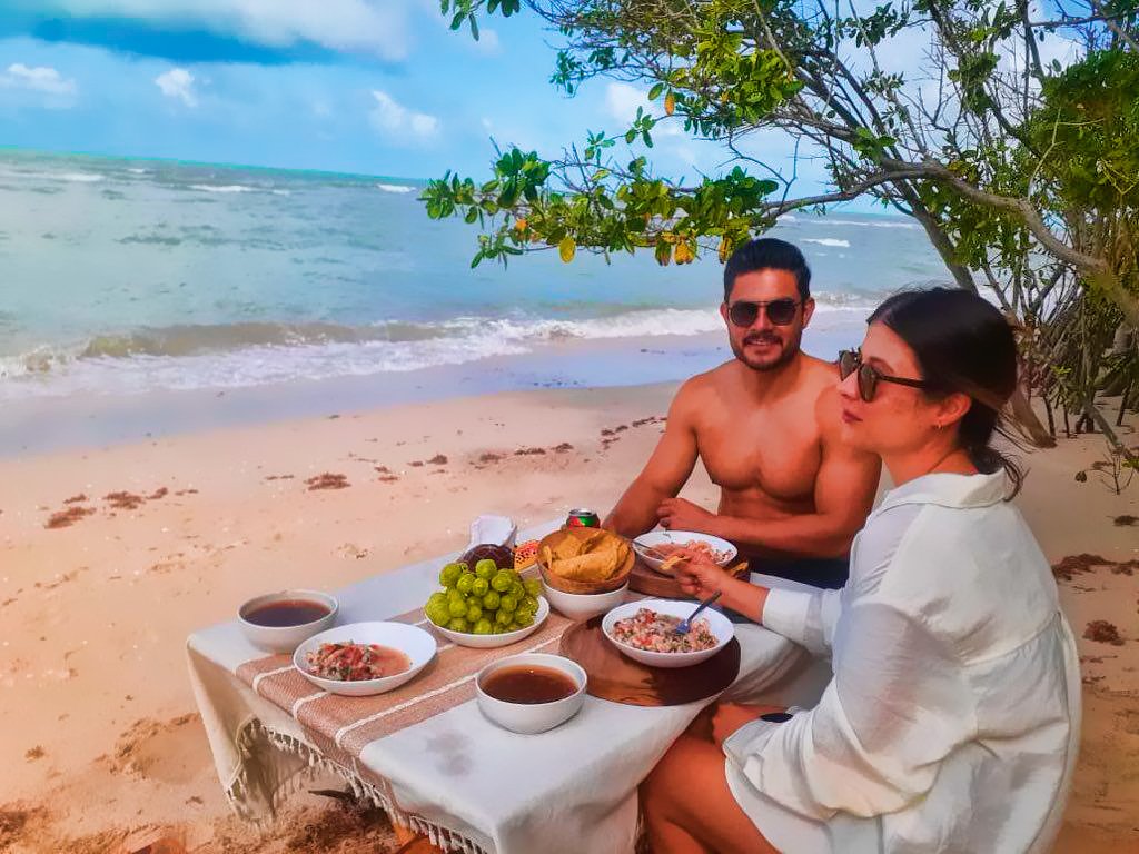 Picnic en la playa + snorkel en manantial + exploración en manglares con kayak o canoa tipo chalana (tour compartido)