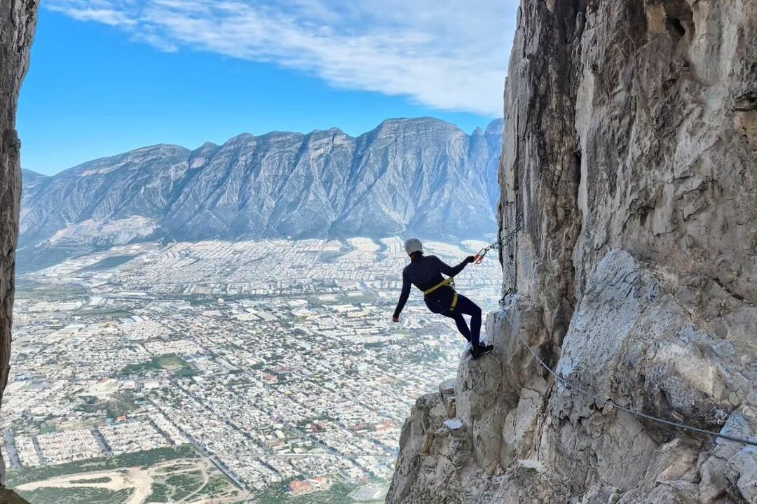 Tour al nido de los aguiluchos en Nuevo León, saliendo desde la ciudad de Monterrey
