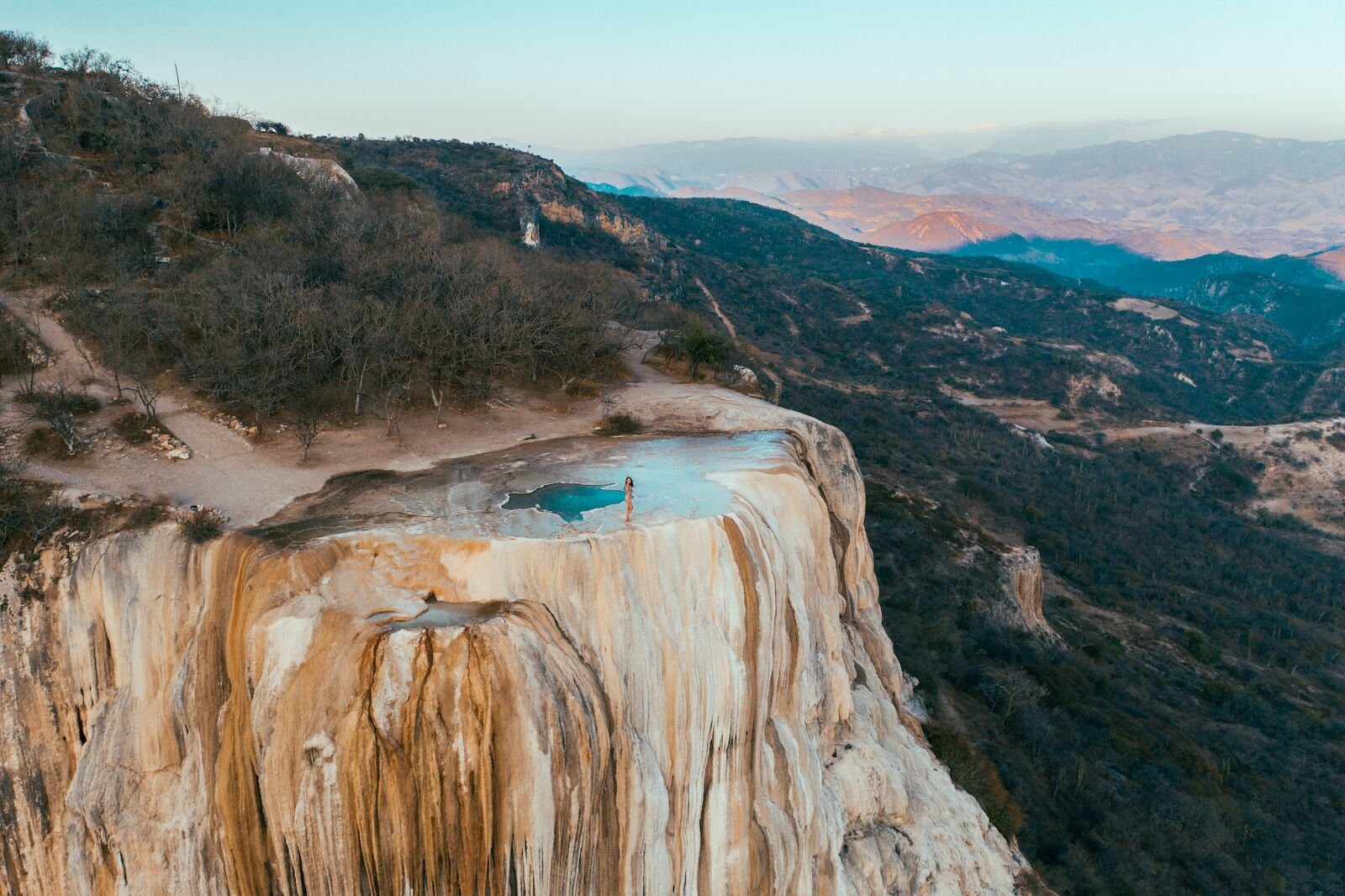Tour a Hierve el Agua y destilería de Mezcal. Saliendo desde Oaxaca.