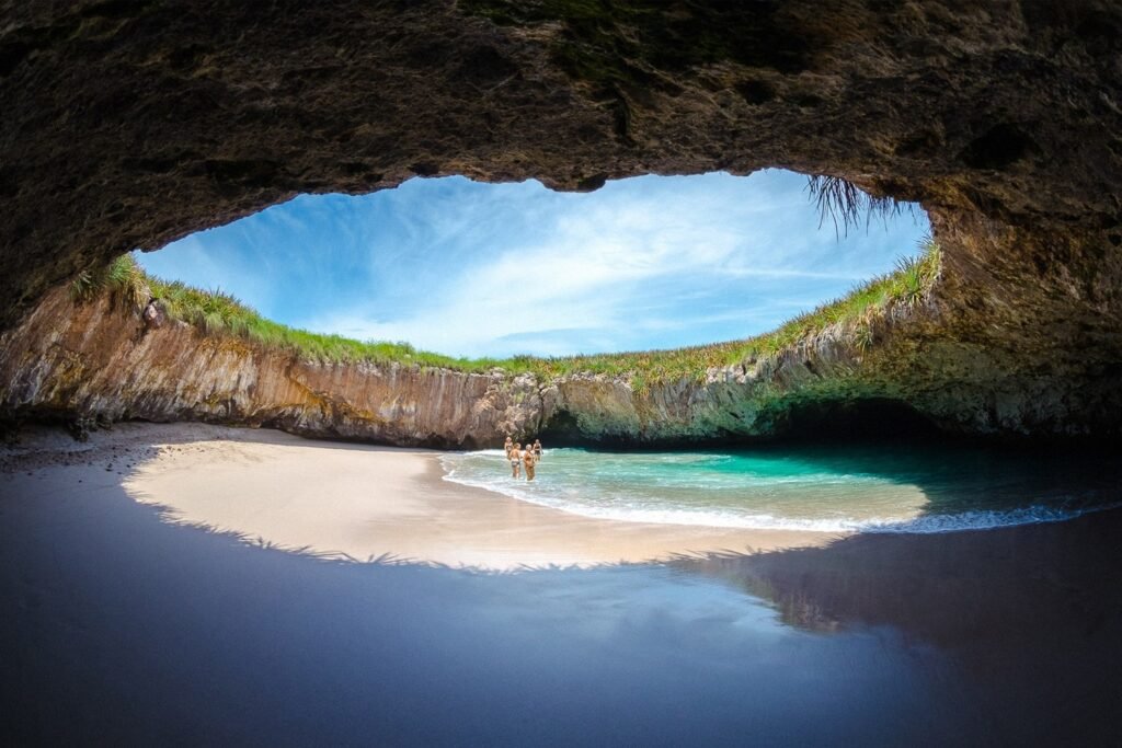 Tour a las Islas Marietas. Saliendo desde Puerto Vallarta o Nuevo Vallarta.