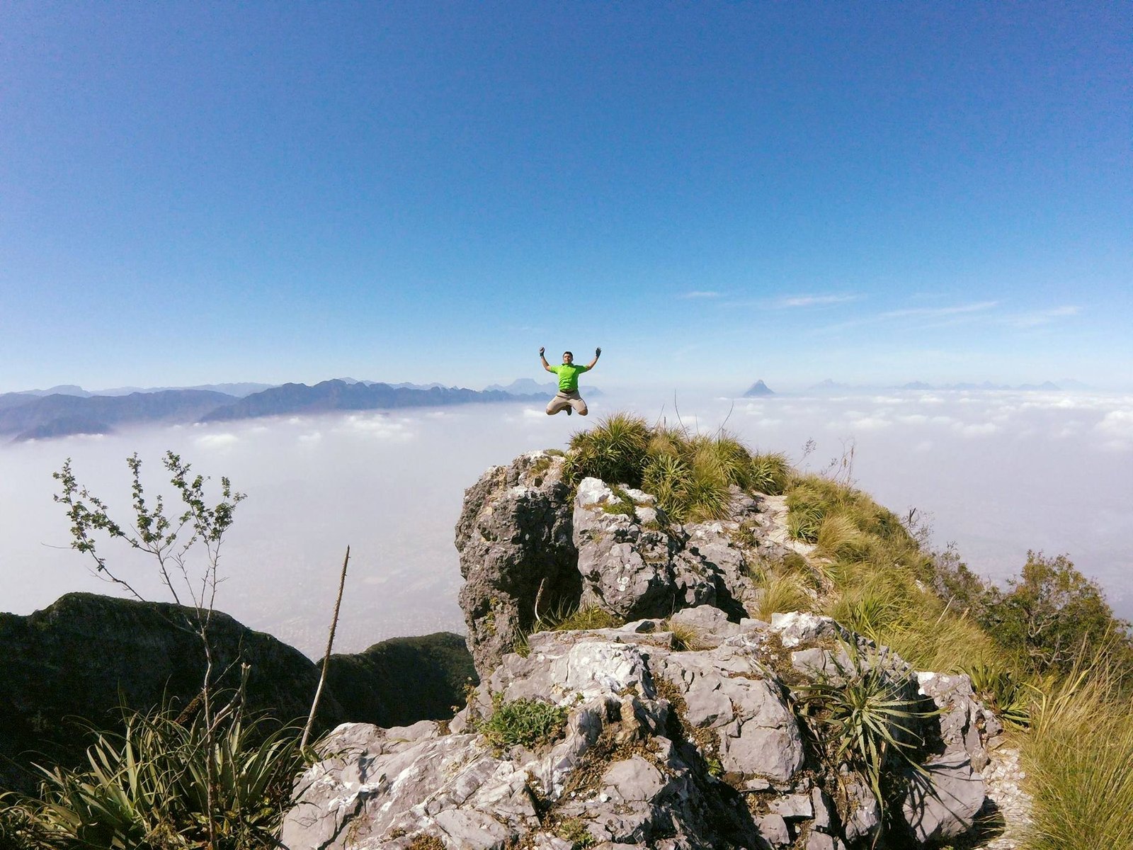 Tour al Cerro de la Silla - "Pico Norte". Saliendo desde Monterrey, Nuevo León.
